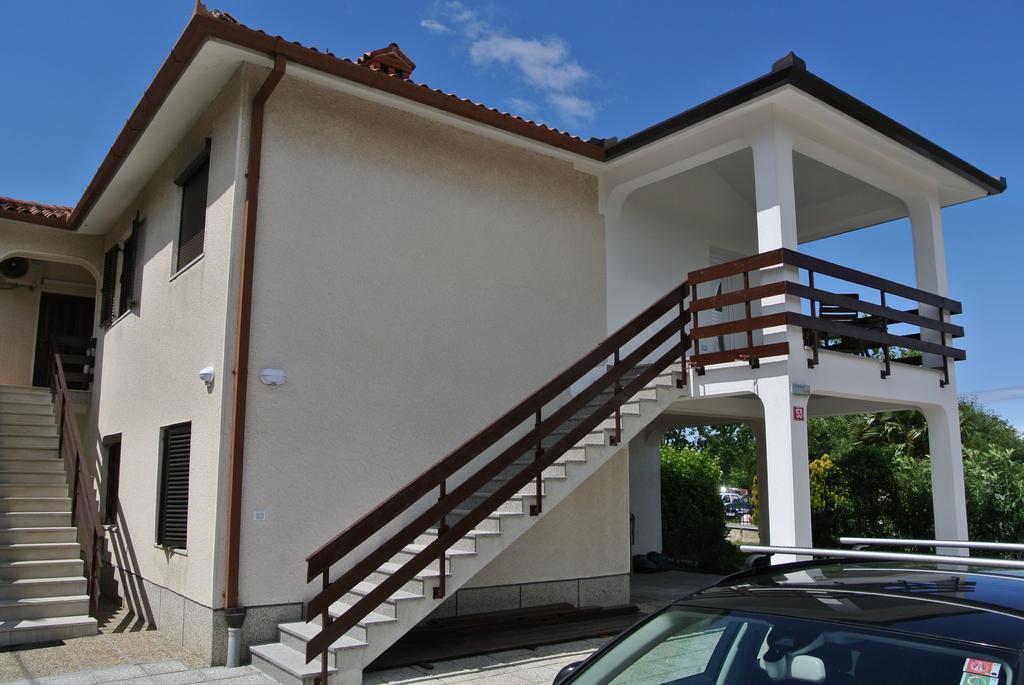 Apartmaji Nika Izola Buitenkant foto