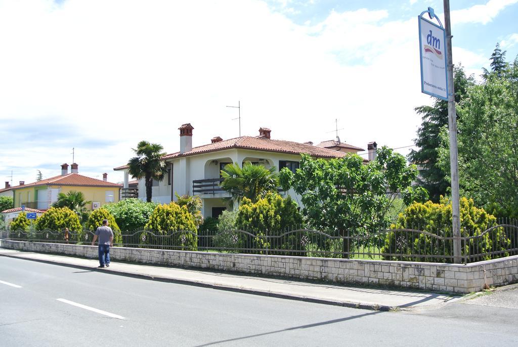 Apartmaji Nika Izola Buitenkant foto