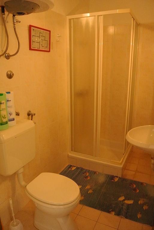 Apartmaji Nika Izola Buitenkant foto